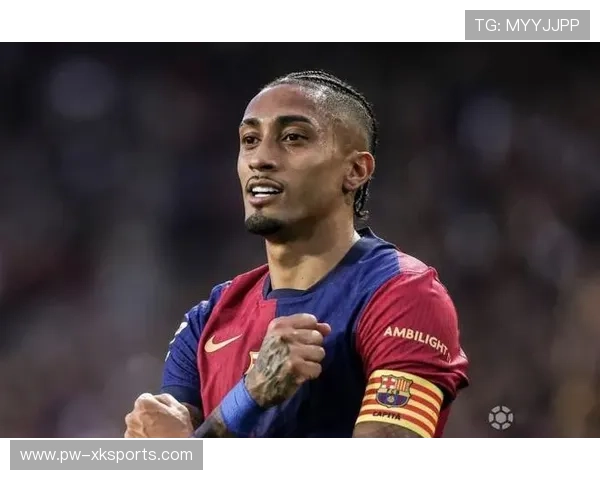 拉菲尼亚回传门前补射巴萨反超